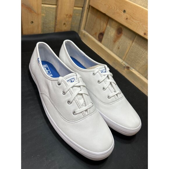 NWOT NEW Keds Womens White Leather Sneakers Size 10 XS Extra Slim - Picture 2 of 8